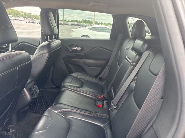 Used 2014 Jeep Cherokee Trailhawk w/ Comfort/Convenience Group AWD/4WD image 13