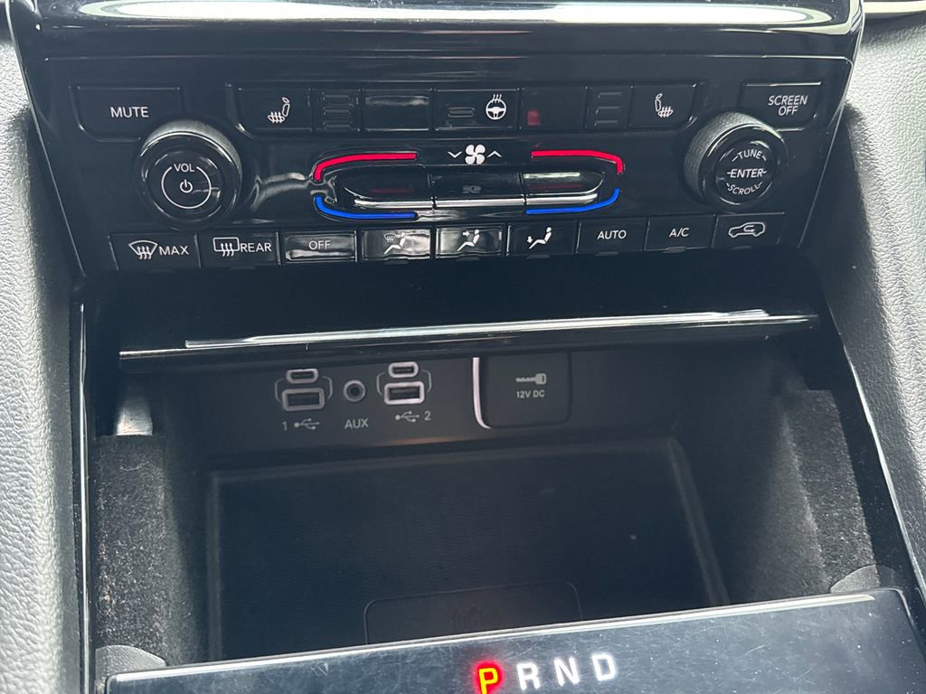 Certified 2021 Jeep Grand Cherokee L Laredo w/ Luxury Tech Group I image 32