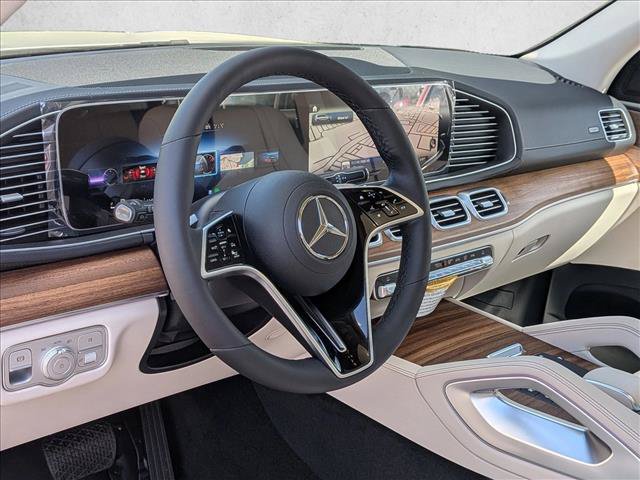 New 2026 Mercedes-Benz GLS 450 4MATIC video 3