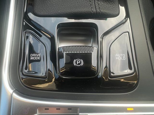 New 2026 Kia Carnival SX w/ SX Dark Edition Package FWD image 22