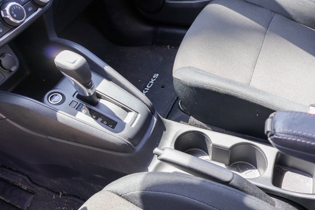 Certified 2025 Nissan Kicks Play S FWD image 17