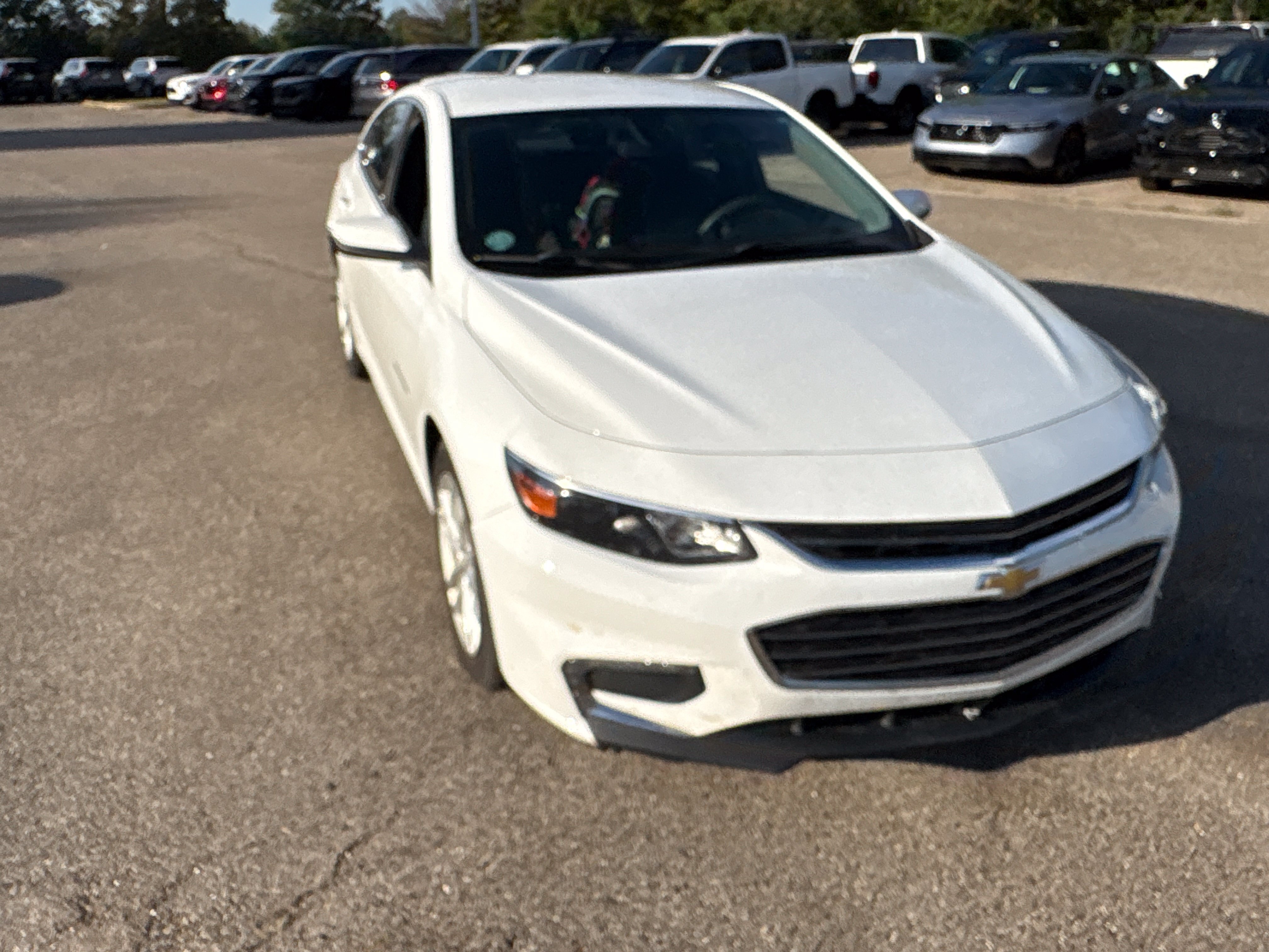 Used 2016 Chevrolet Malibu LT FWD image 15