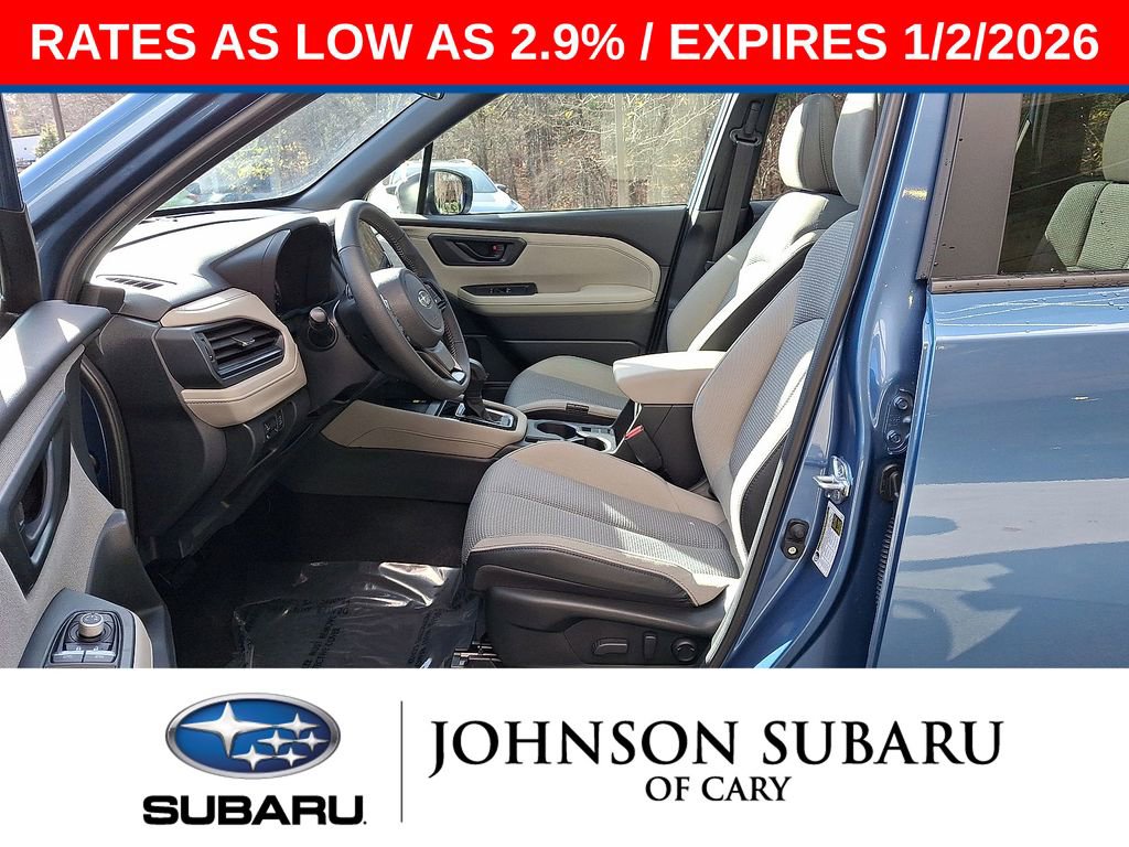 Used 2025 Subaru Forester Premium w/ Protection Package image 13