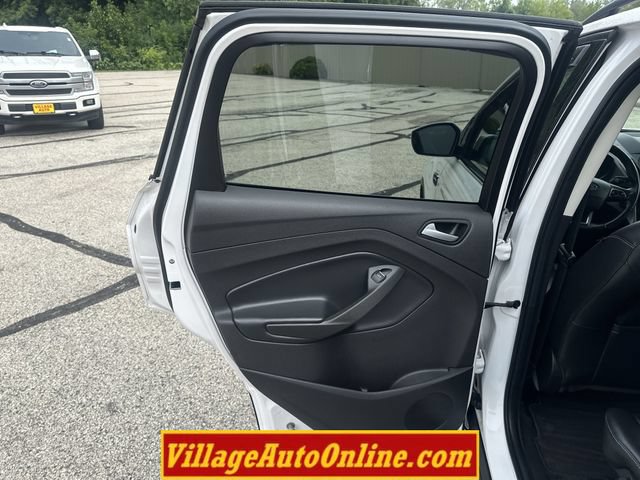 Used 2019 Ford Escape SEL AWD/4WD image 30