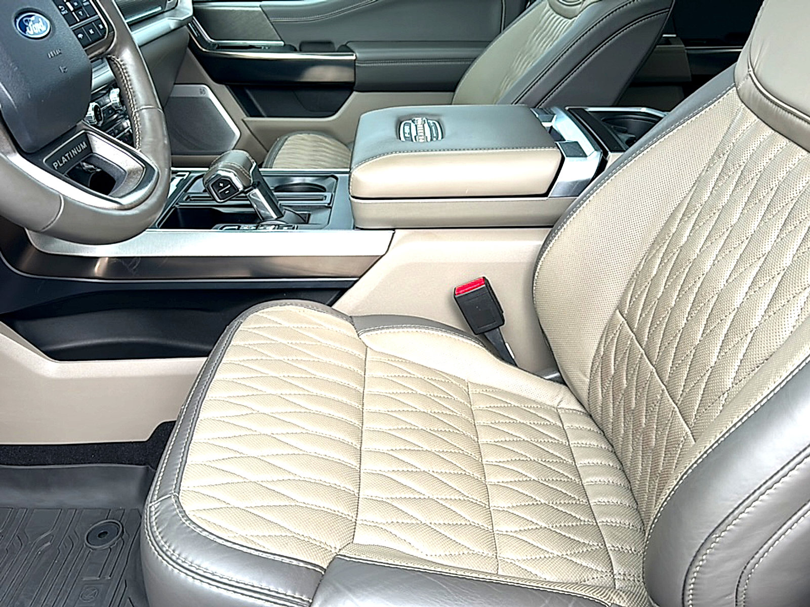 Used 2024 Ford F150 Platinum w/ Equipment Group 703A Plus image 13