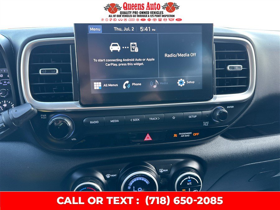 Used 2021 Hyundai Venue SEL w/ Cargo Package FWD image 13