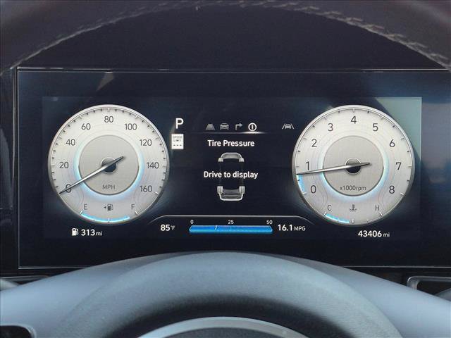 Used 2024 Hyundai Elantra Limited FWD image 11