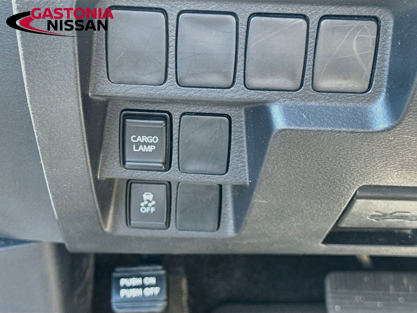Used 2023 Nissan Frontier SV RWD image 13