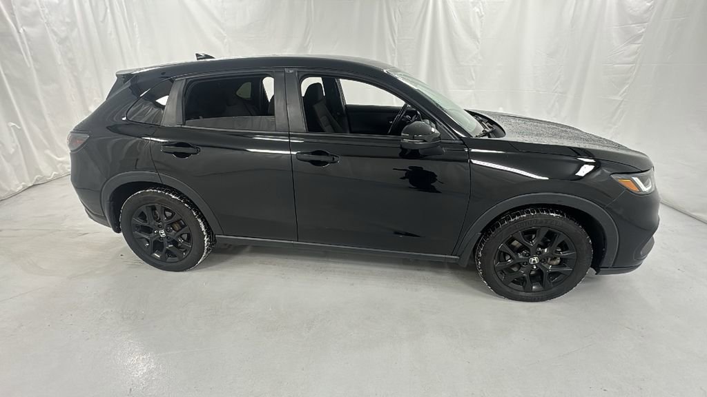 Used 2023 Honda HR-V Sport image 2