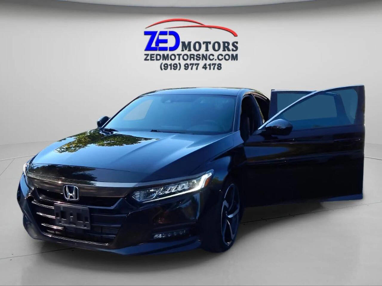 Used 2018 Honda Accord Sport image 10