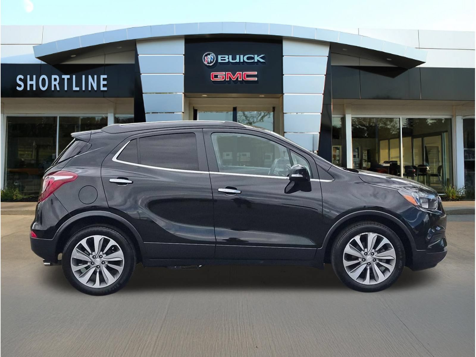 Used 2019 Buick Encore Preferred FWD image 2