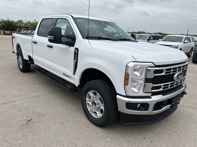 New 2025 Ford F350 XLT w/ FX4 Off-Road Package