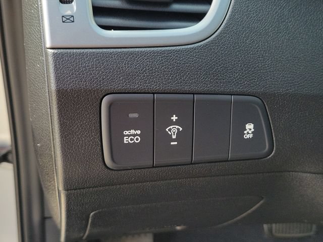 Used 2016 Hyundai Elantra Value Edition FWD image 17