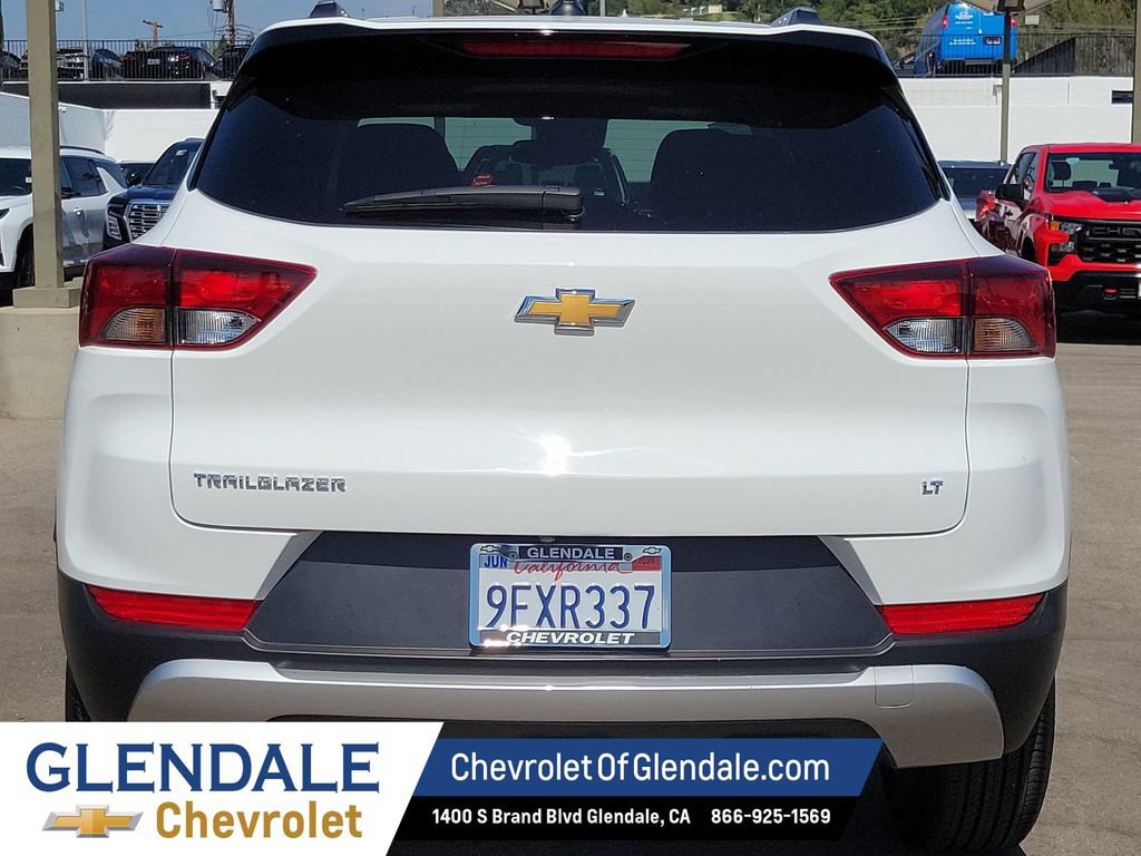 Certified 2023 Chevrolet TrailBlazer LT w/ Convenience Package FWD image 12