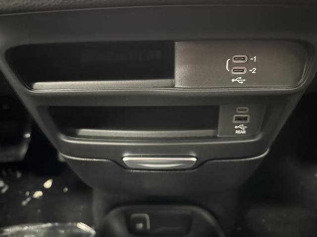 New 2026 Chrysler Pacifica Select image 23