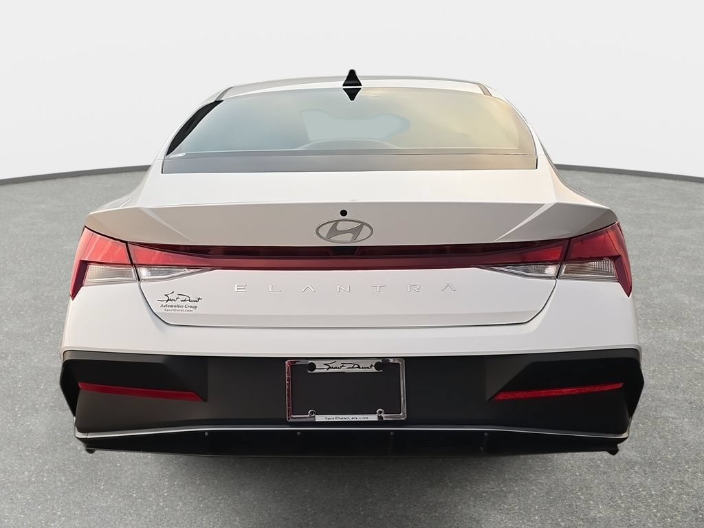 Certified 2026 Hyundai Elantra SE FWD image 6
