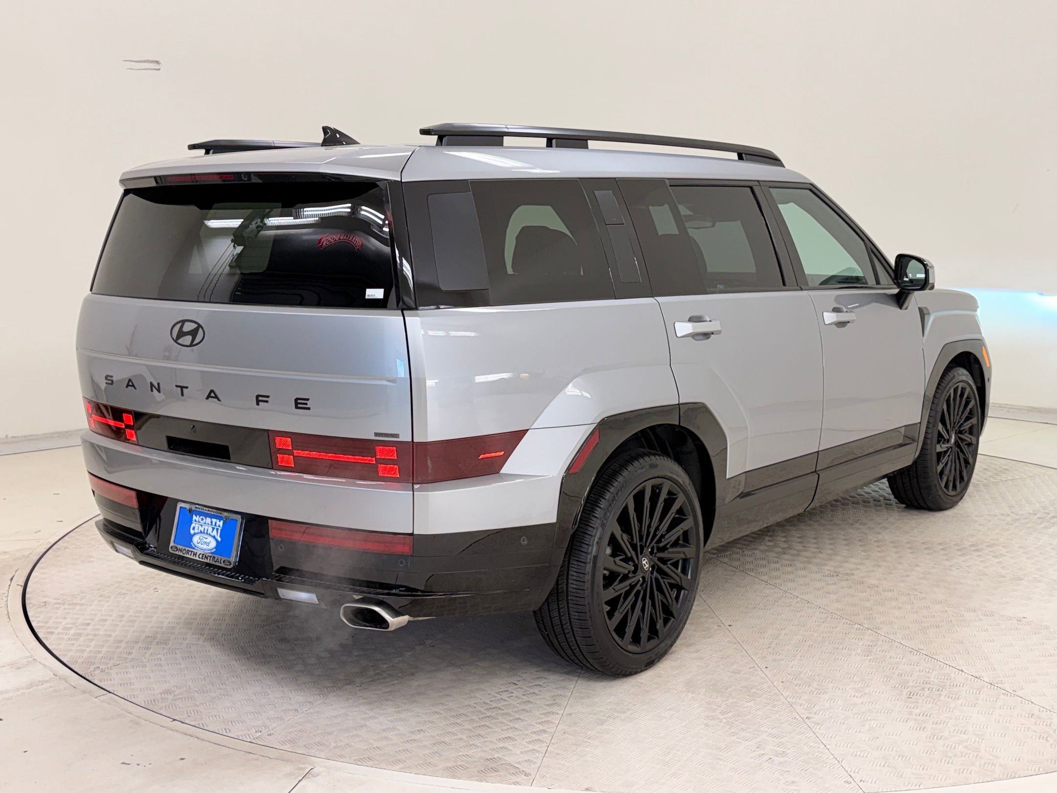 Used 2024 Hyundai Santa Fe Calligraphy image 9