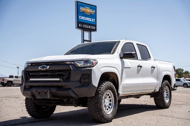 Used 2024 Chevrolet Colorado W/T AWD/4WD image 1