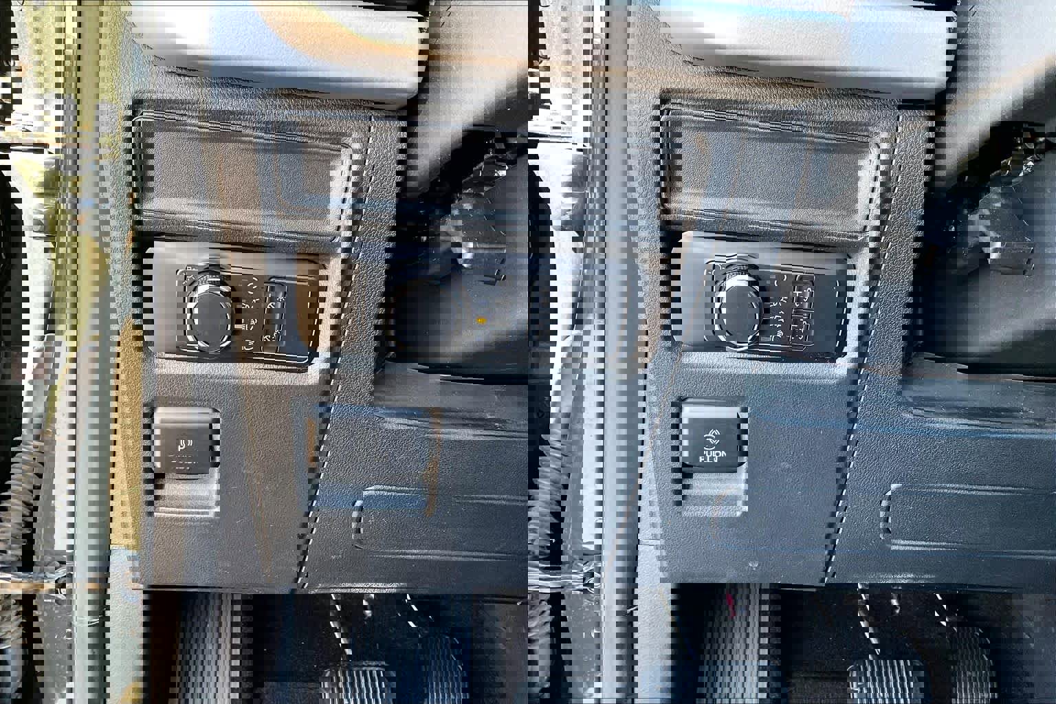 Used 2022 Ford Expedition XLT image 31