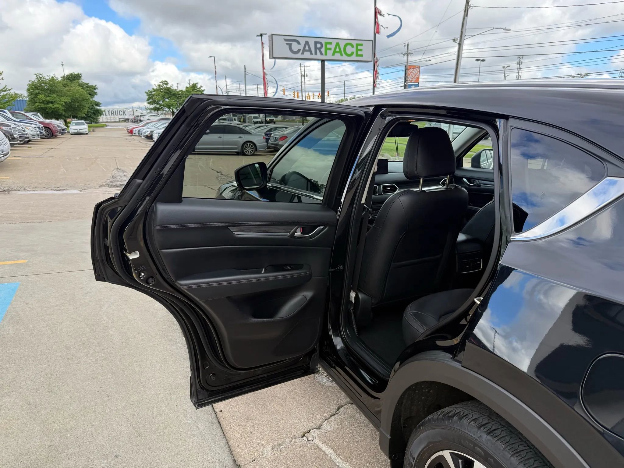 Used 2022 MAZDA CX-5 AWD 2.5 S w/ Premium Package image 17