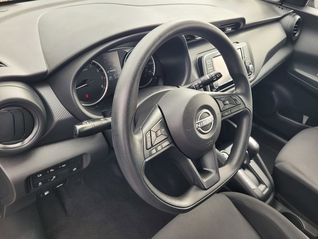 Used 2023 Nissan Kicks S image 25