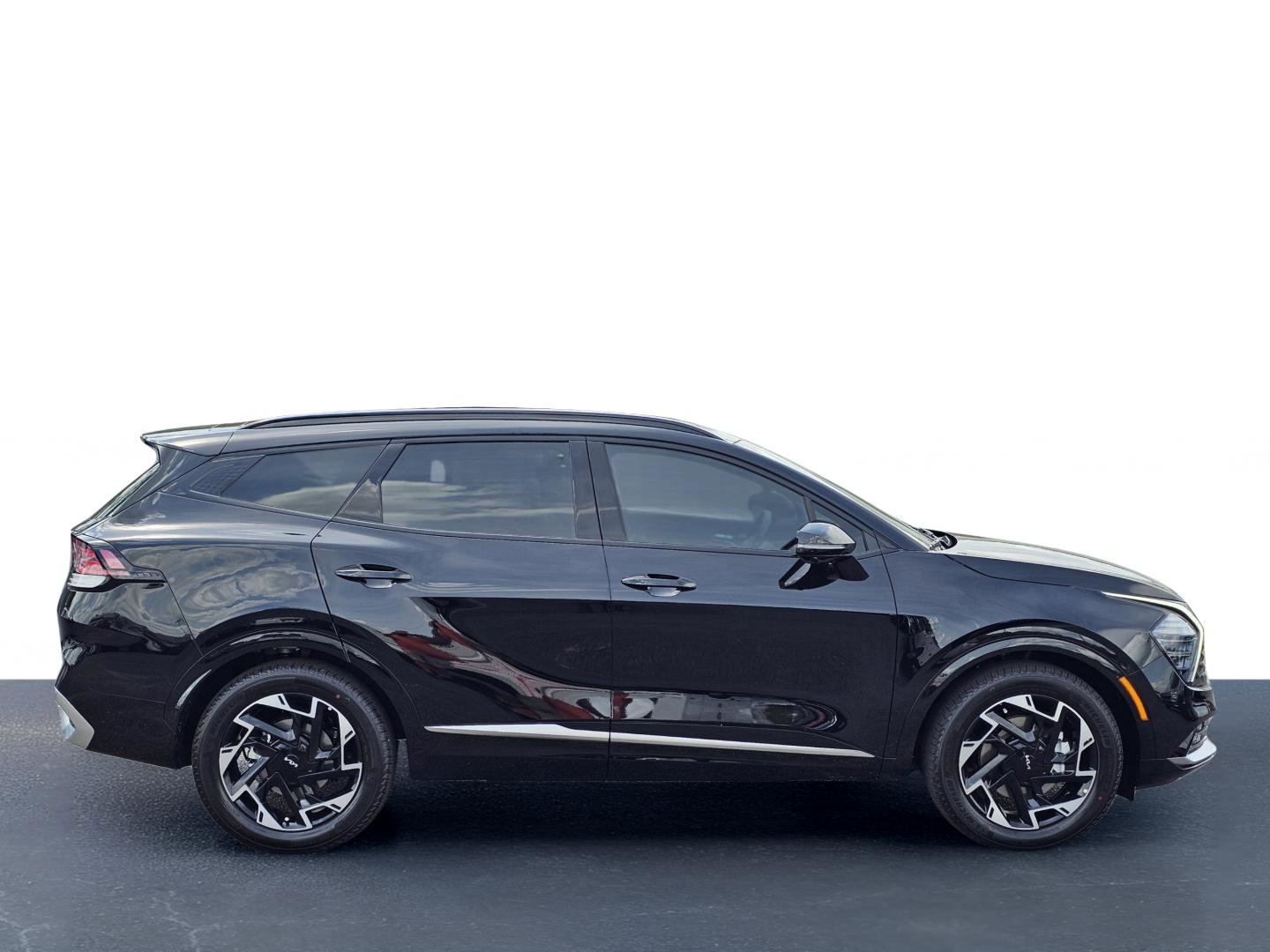 Used 2025 Kia Sportage SX image 4