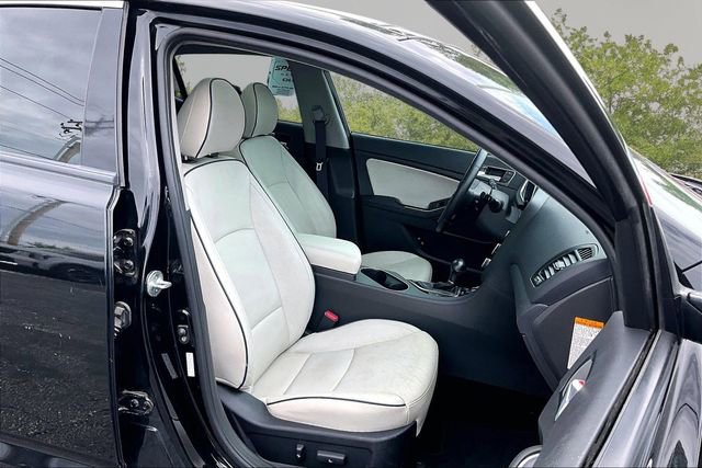 Used 2015 Kia Optima EX w/ Technology Package FWD image 7