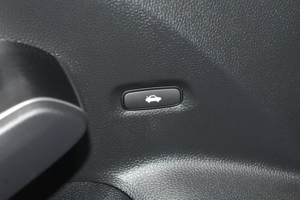 Used 2023 Honda Civic Touring image 6