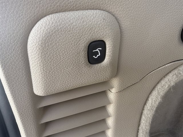 Used 2020 Jeep Grand Cherokee Overland image 46