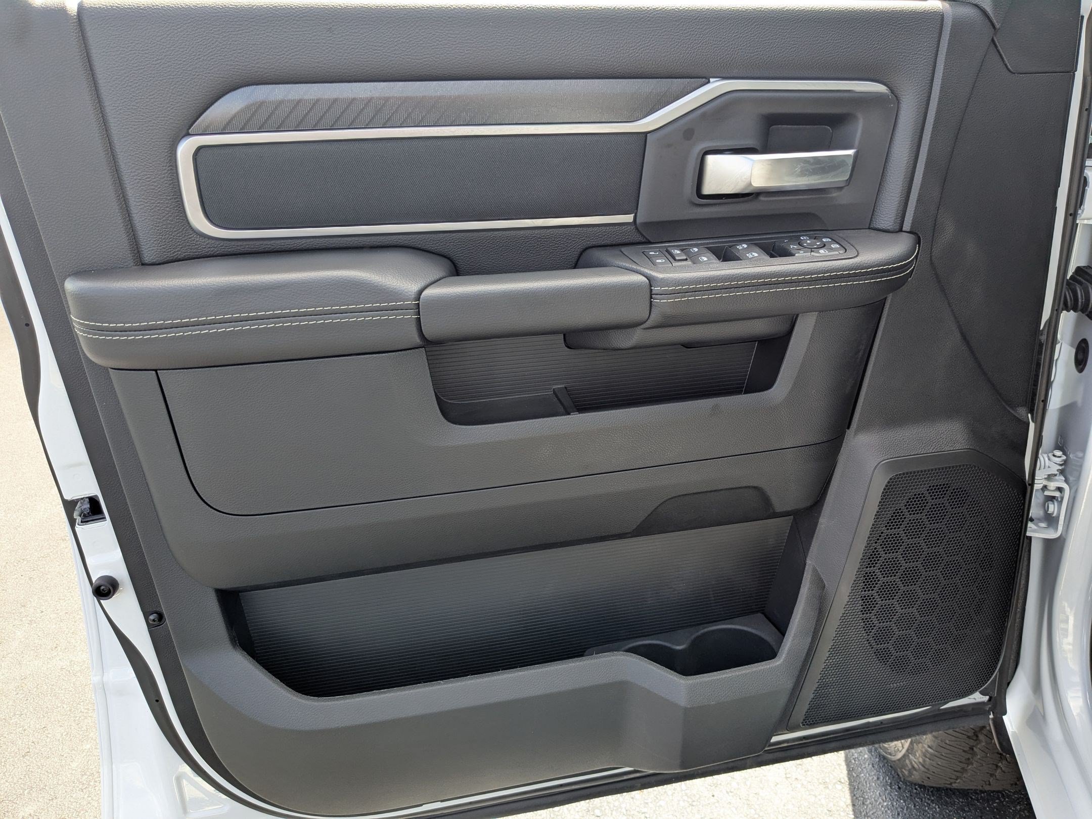 New 2026 RAM 2500 Big Horn AWD/4WD image 10