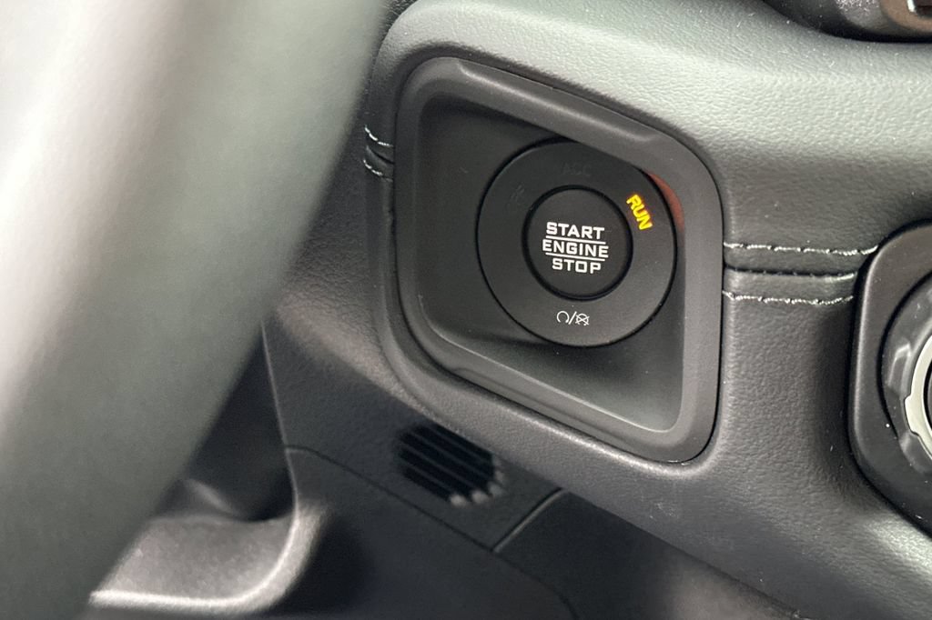 New 2025 Jeep Gladiator Sport AWD/4WD image 22