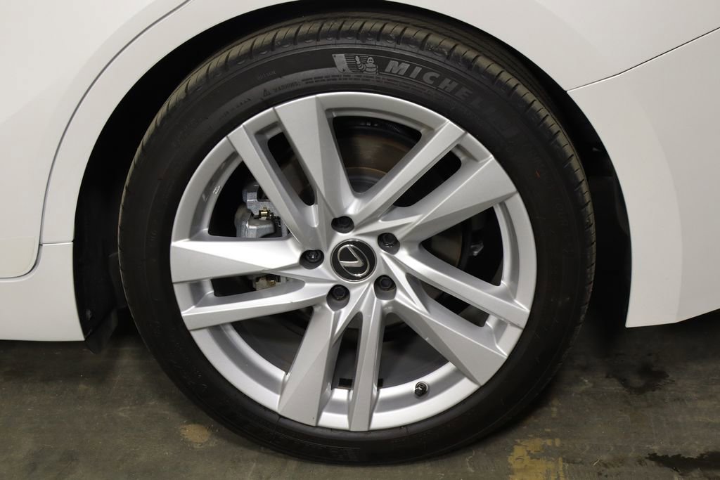 Used 2024 Lexus IS 300 w/ Comfort Package image 40