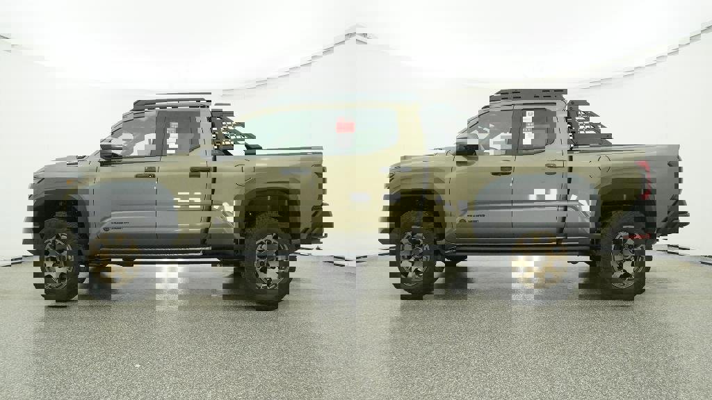 New 2025 Toyota Tacoma Trailhunter image 32