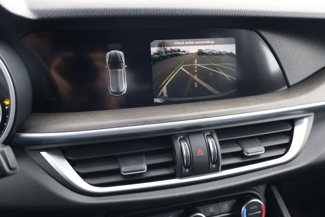 Used 2023 Alfa Romeo Stelvio Ti w/ Active Assist Plus Package image 18