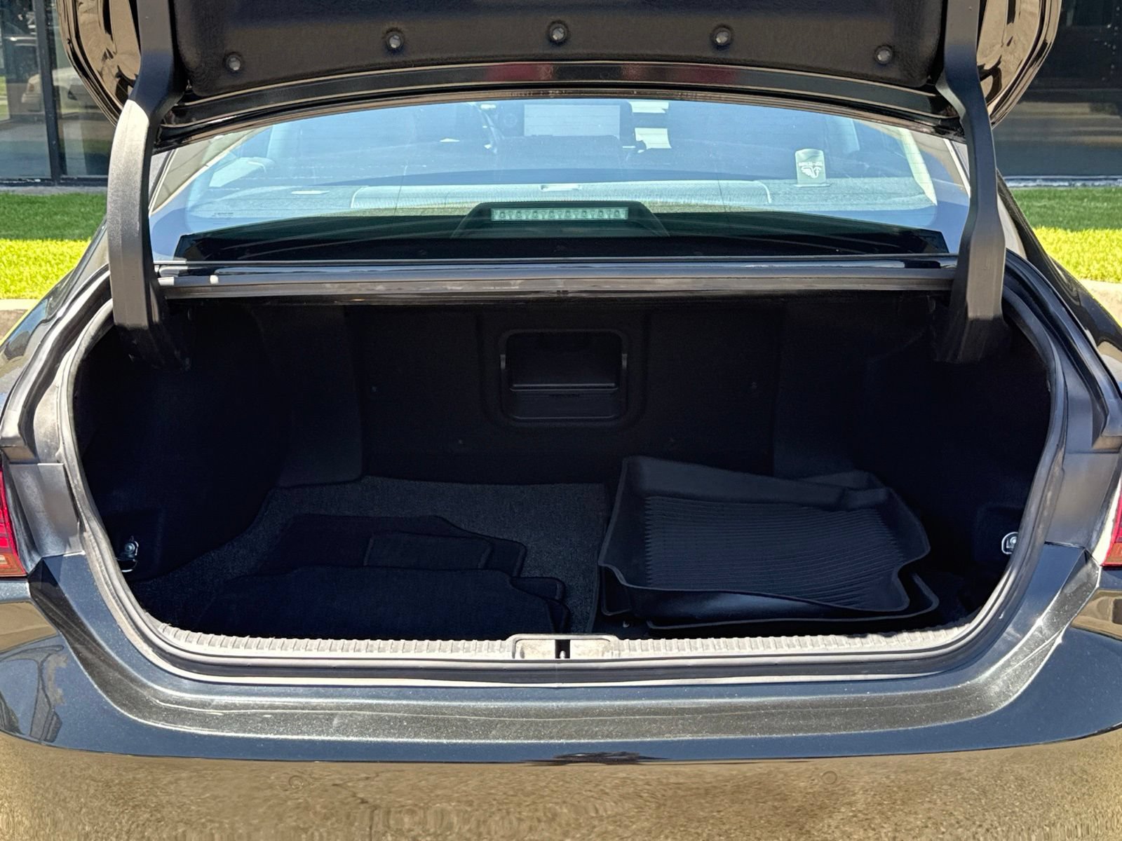 Used 2023 Lexus ES 300h w/ Accessory Package (Z1) FWD image 16