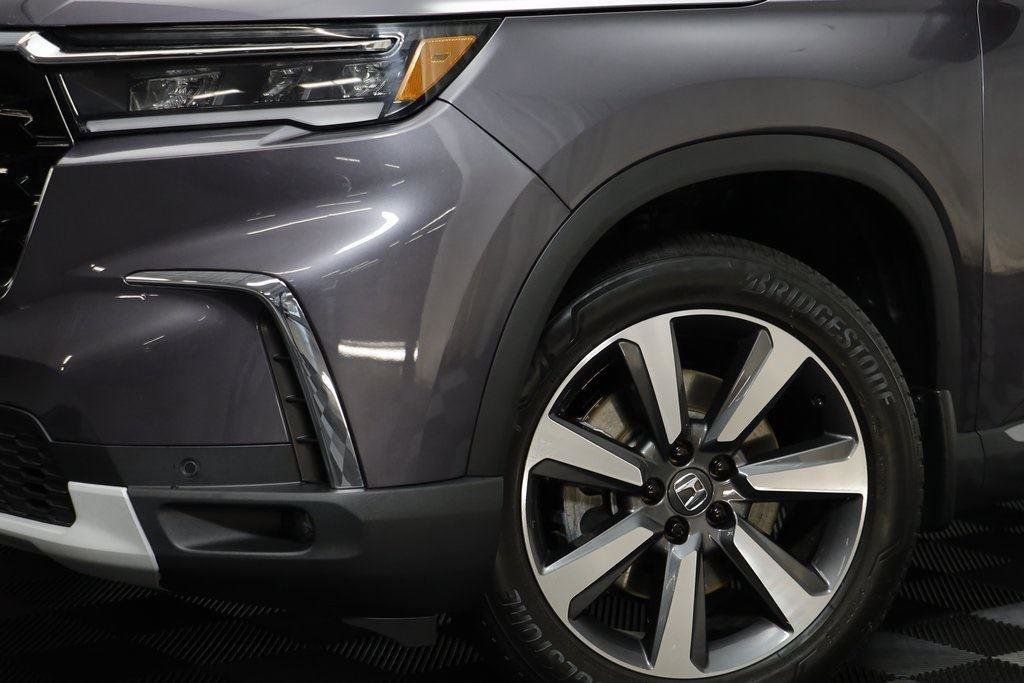 Used 2023 Honda Pilot Elite image 3