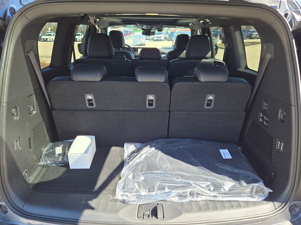 New 2026 Nissan Armada PRO-4X image 15