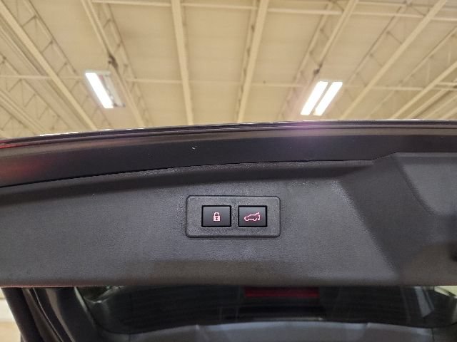 Used 2025 Subaru Outback Limited AWD/4WD image 28