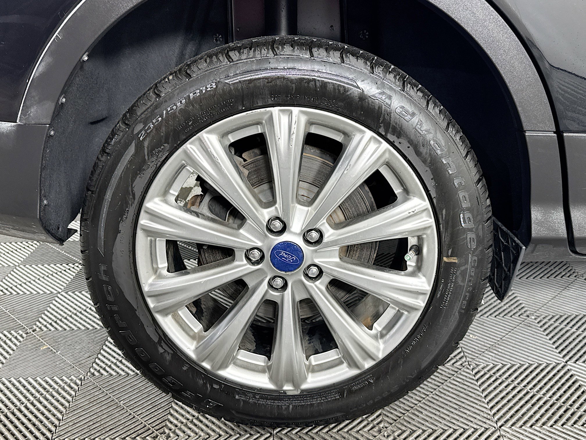 Used 2017 Ford Escape Titanium FWD image 32