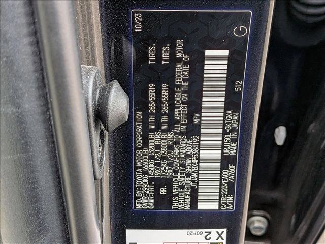 Used 2023 Lexus GX 460 Premium w/ Accessory Package AWD/4WD image 15
