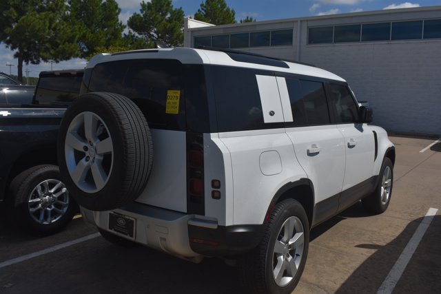 Used 2024 Land Rover Defender 110 S AWD/4WD image 4