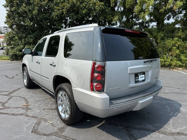 Used 2013 GMC Yukon Denali AWD/4WD image 4