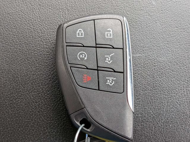 Used 2025 Chevrolet Tahoe Z71 AWD/4WD image 32