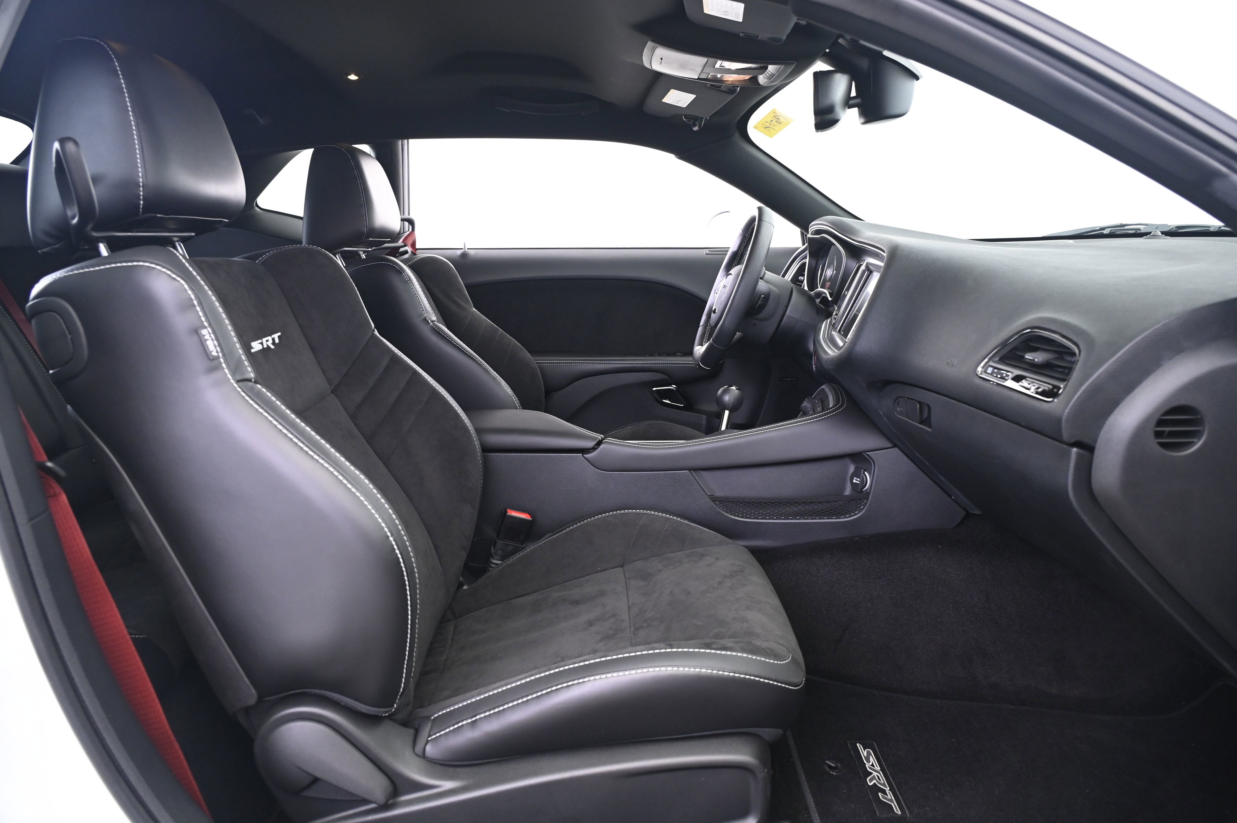 Used 2015 Dodge Challenger SRT Hellcat image 19