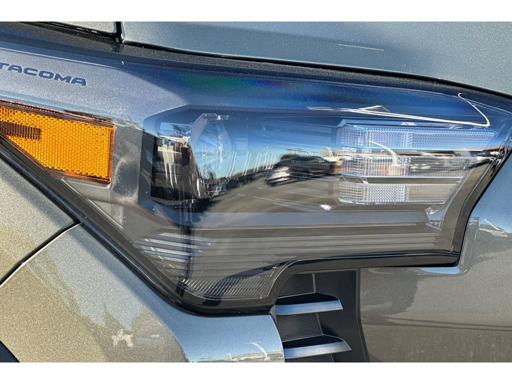 New 2026 Toyota Tacoma TRD Off-Road w/ TRD Off Road Upgrade Package AWD/4WD image 28