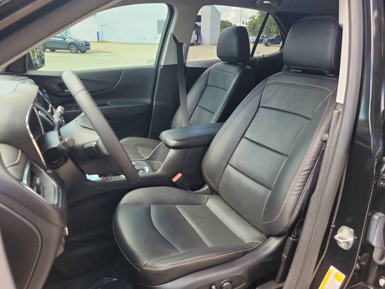 Used 2021 Chevrolet Equinox Premier w/ Redline Edition FWD image 17