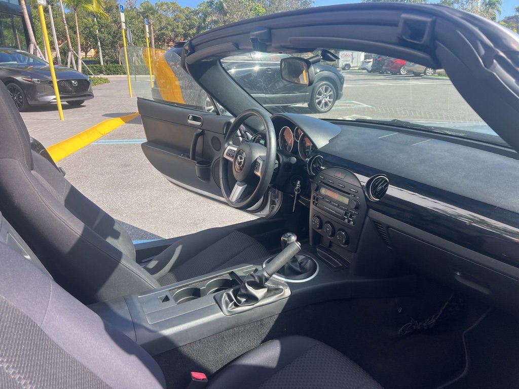 Used 2007 MAZDA MX-5 Miata Touring image 24