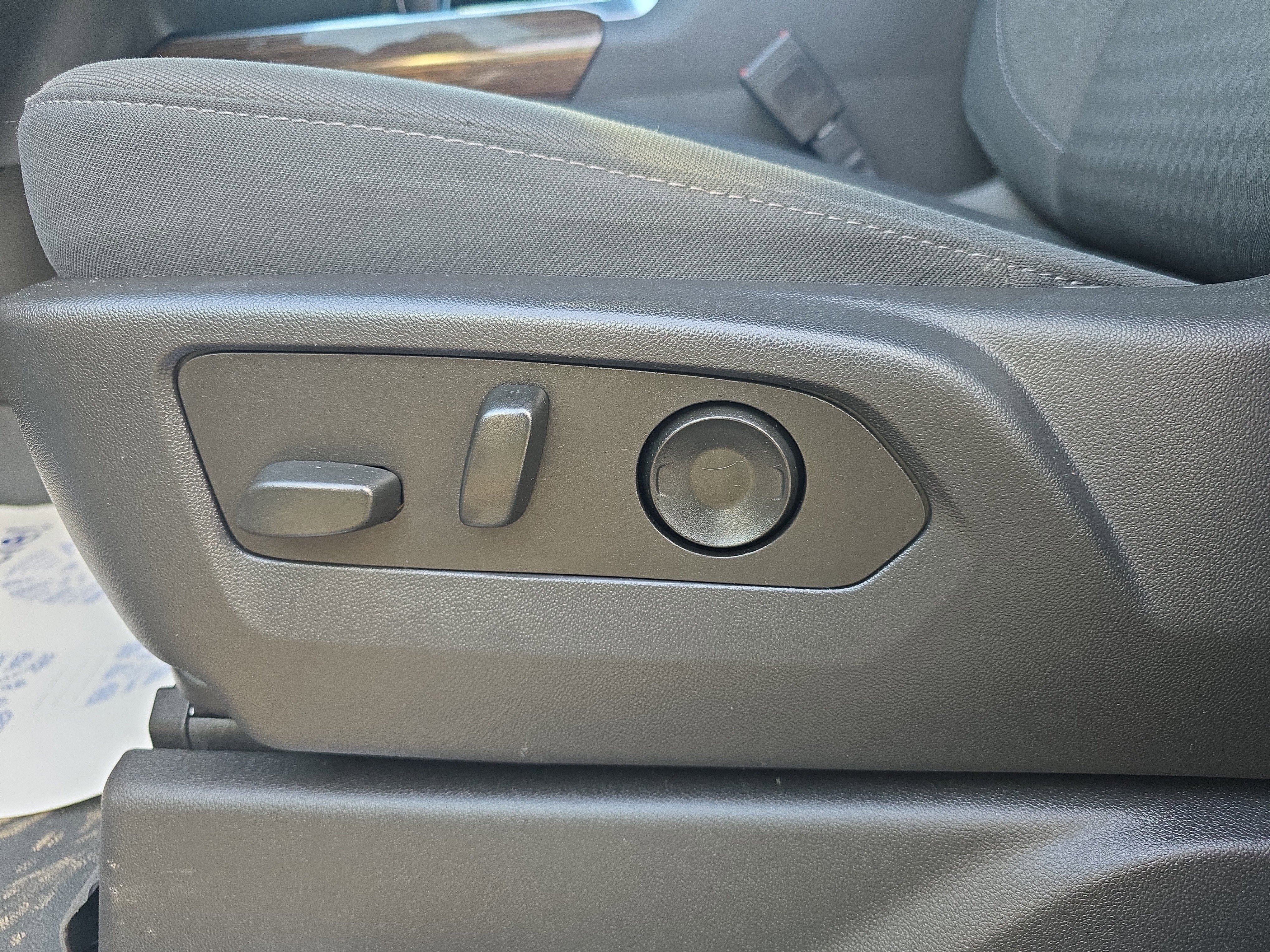 Used 2022 GMC Sierra 1500 Elevation w/ Preferred Package image 14