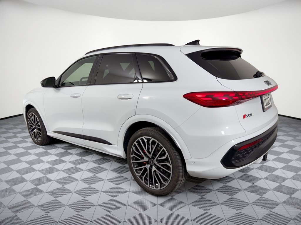 Used 2025 Audi SQ5 Premium Plus w/ Premium Plus Package AWD/4WD image 3