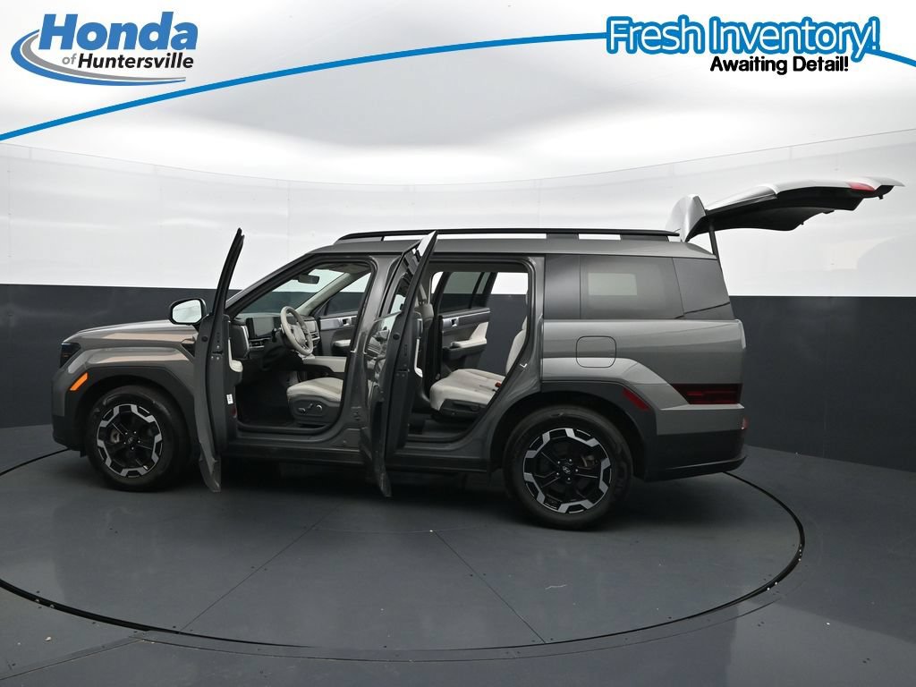 Used 2025 Hyundai Santa Fe SEL FWD image 44
